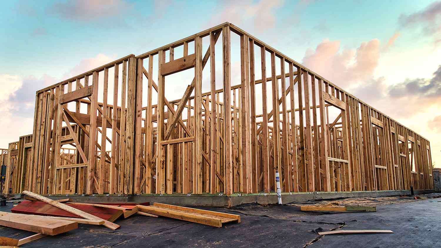first-floor-house-framing-381034364